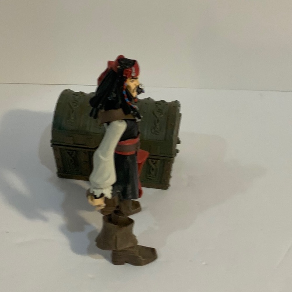 Vintage Captain Jack Sparrow of Pirates of the Caribbean  🏴‍☠️ - Picture 4 of 16